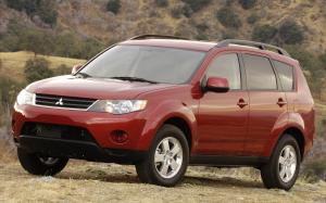 Mitsubishi Outlander ES 2009 года